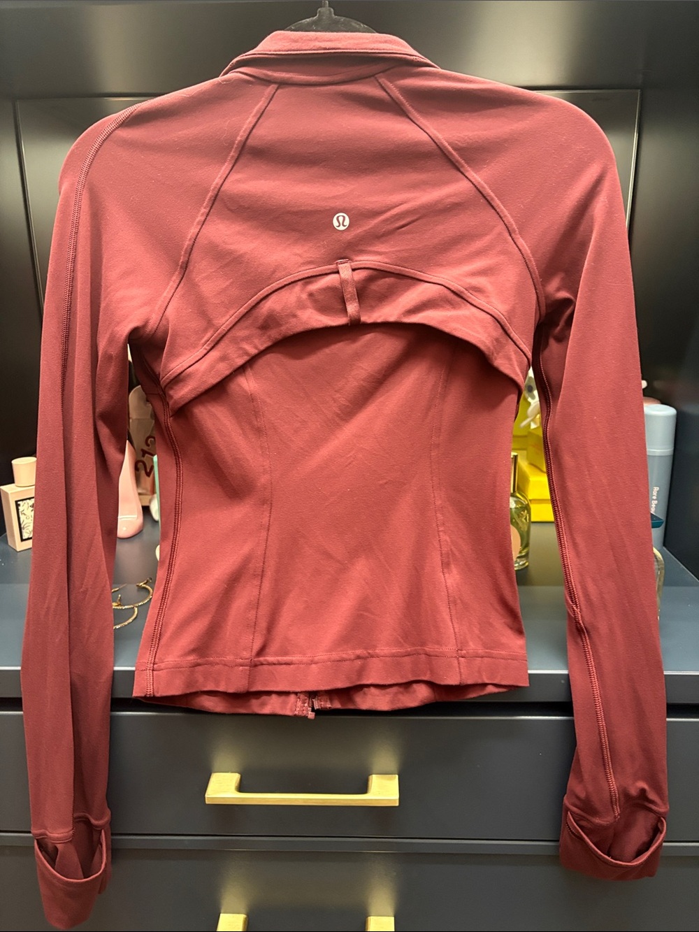 lululemon athletica Women's Zip-Up Athletic Jacket in Deep Maroon - Picture 4 of 4